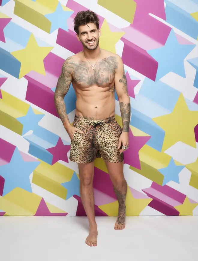 La vie de Chris Taylor après Love Island, y compris son âge, ses ex-petites amies, sa taille et plus 4 Chris Taylor cherche l'amour dans Love Island All Stars