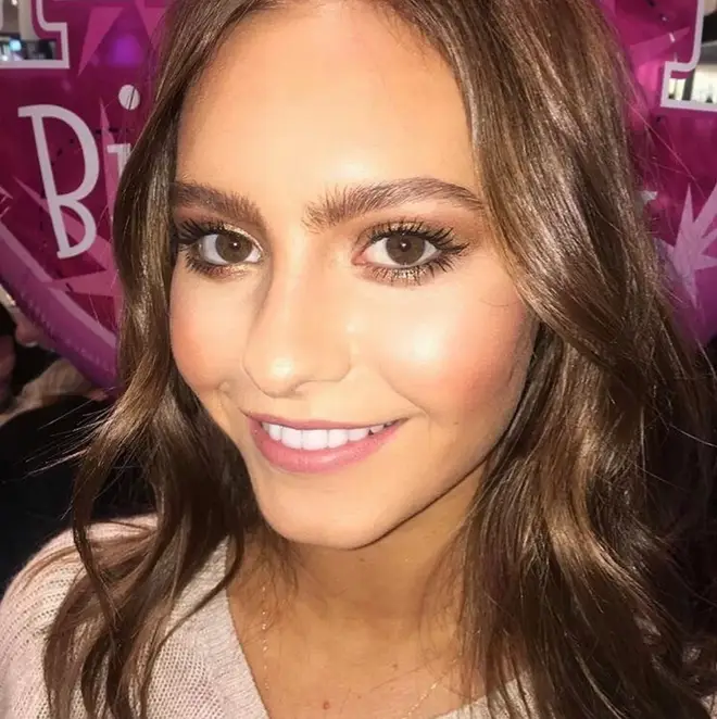 L'histoire complète des rencontres de Joey Essex, de Vanessa Bauer et Lorena Medina jusqu'à maintenant 11 Georgie Purves était une styliste de mode en activité