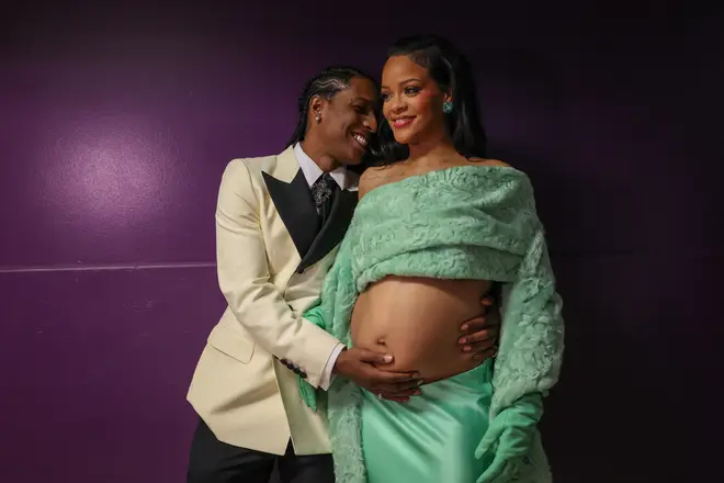 Rihanna a-t-elle officiellement pris sa retraite de la musique ? 5 Rihanna et son partenaire ASAP Rocky ont deux enfants ensemble, RZA et Riot