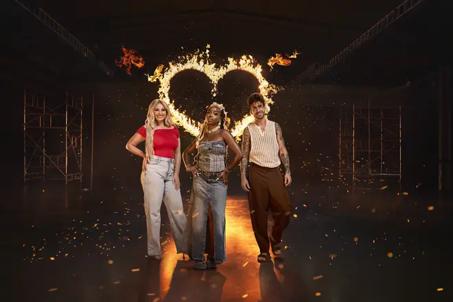 Maura Higgins décroche un nouvel emploi sur Love Island 5 Les anciens insulaires Indiyah Polack, Amy Hart et Chris Taylor ont rejoint le panel Aftersun