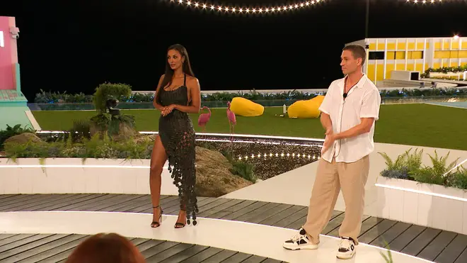 Joey Essex a été présenté comme la première bombe de célébrités de Love Island