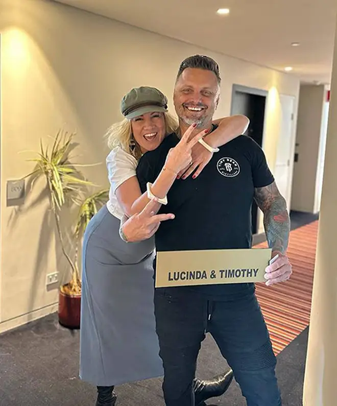 Qu'est-il arrivé à Timothy et Lucinda de MAFS ? Des meilleurs amis aux bloqués 6 MAFS Lucinda et Timothy ont tous deux choisi de quitter l'expérience avant leurs vœux perpétuels