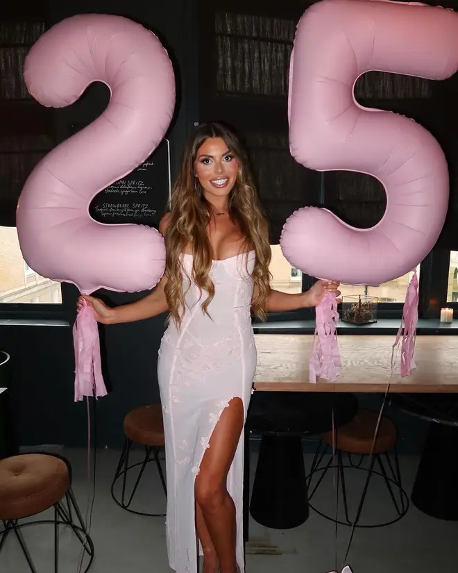 Qui est Tiffany Leighton de Love Island 2024 ? Âge, emploi, Instagram et plus 5 Tiffany Leighton de Love Island a 25 ans