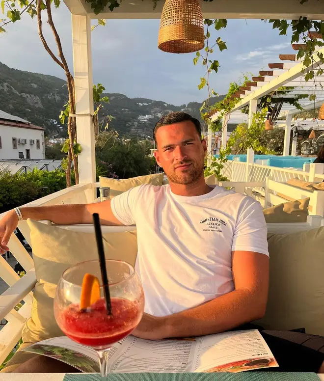 À l’intérieur de la relation entre Olivia Attwood et Ronnie Vint 5 Ronnie Vint a 27 ans