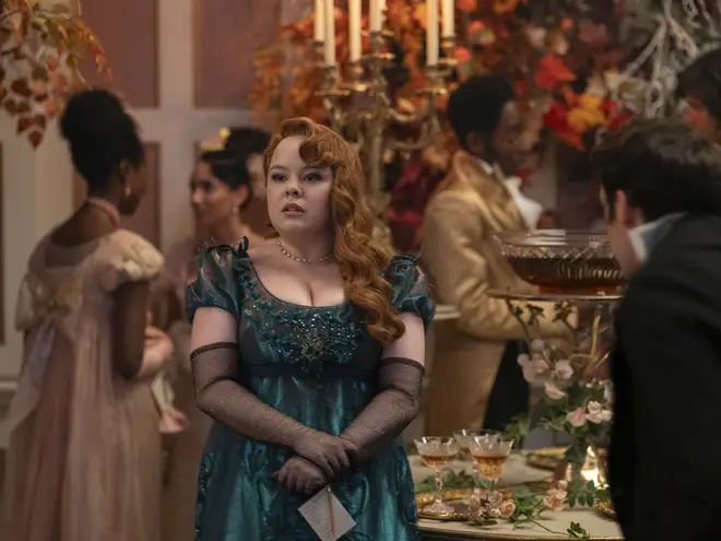 Bridgerton : combien valent 10 000 £ aujourd’hui et quelle est la richesse de Penelope ? 4 Penelope subit un chantage de la part de Cressida après avoir découvert son secret de Lady Whistledown