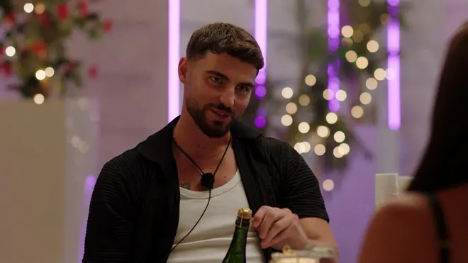 Trey Norman de Love Island et 4 faits que vous devez savoir, y compris un lien vers un autre... 5 Trey Norman a choisi d'emmener Jess à un rendez-vous