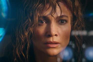 Devriez-vous regarder « Atlas » ? Critique du deuxième film Netflix de Jennifer Lopez - 9