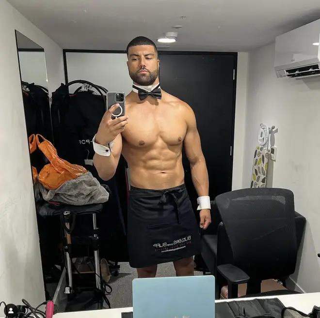 Qui est Blade Siddiqi de Love Island ? Âge, taille, emploi et plus 5 Blade travaille comme majordome chez le chamois