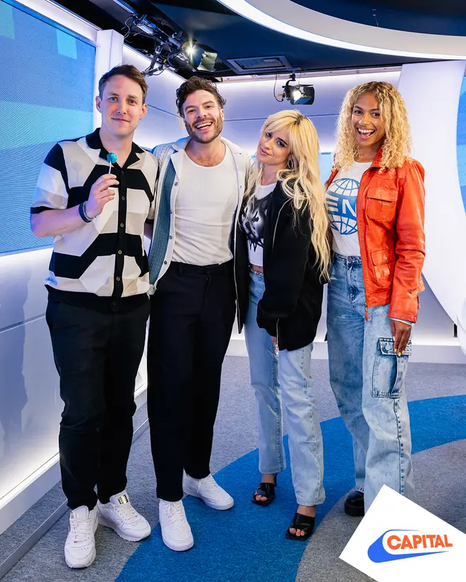 Camila Cabello explique comment est née la collaboration avec Drake 4 Camila Cabello a rejoint le gang Capital Breakfast