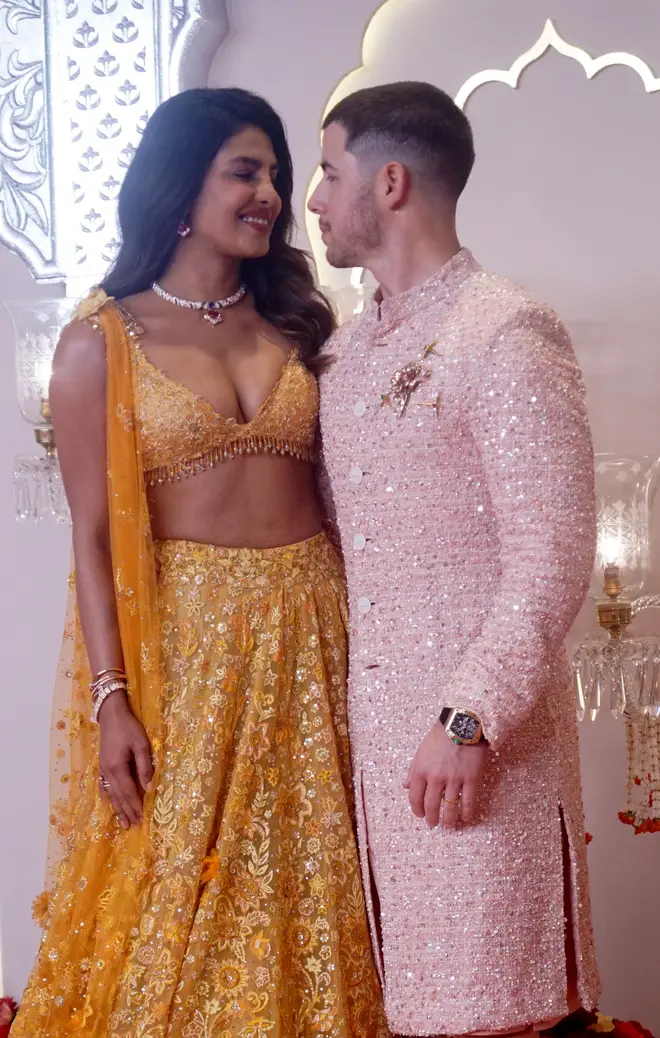 Tous les invités célèbres au mariage d'Ambani, dont Kim Kardashian et Nick Jonas 7 Priyanka Chopra et Nick Jonas assistent au Lagna Vidhi du mariage d'Anant Ambani et Radhika Merchant