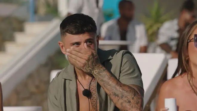 Les fans de Love Island découvrent qui a été largué alors que Nicole et Ciaran prennent une décision massive 5 Le déversement a eu lieu après que Harry et Lola soient entrés dans la villa.