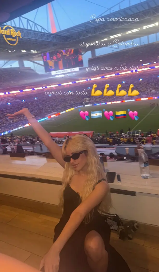 Shawn Mendes et Camila Cabello sont-ils de nouveau ensemble ? 5 Camila Cabello à la finale de football de la Copa América