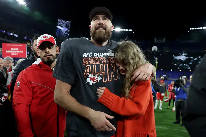 Toutes les photos de Travis Kelce et Taylor Swift ensemble 7 Nous ne pouvons pas oublier Taylor et Travis lors du match de Baltimore.