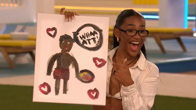 Les performances les plus emblématiques de tous les temps du Love Island Talent Show 4 Jess Spencer a peint un portrait pour le spectacle de talents