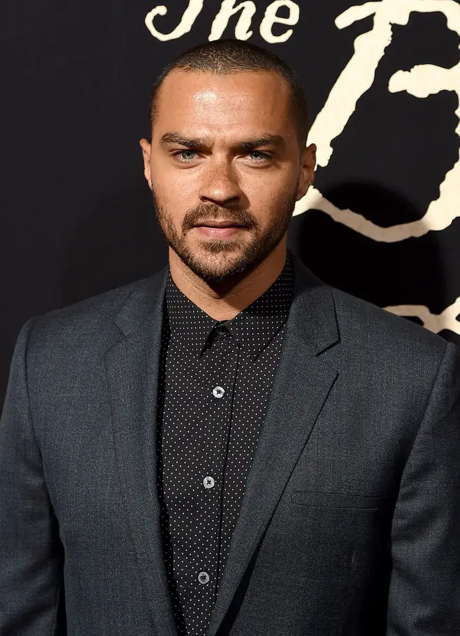 Only Murders Star confirme qu’ils ne reviendront pas pour la saison 4 5 Jesse Williams confirme qu'il n'est pas dans la saison 4 de