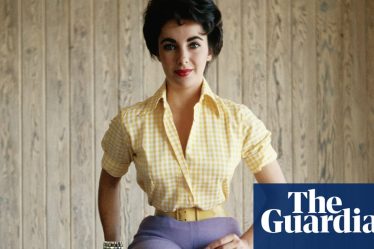 <br />
<br />
<h1>Les enregistrements perdus d'Elizabeth Taylor</h1><br />
<br />
<p>Elizabeth Taylor, l'une des plus grandes icônes de l'âge d'or d'Hollywood, a vécu une vie riche en événements. Aujourd'hui, des enregistrements inédits de cette légende du cinéma ont été retrouvés, révélant de nouveaux détails fascinants sur sa vie tumultueuse.</p><br />
<br />
<h2>Points importants:</h2><br />
<ul><br /> <li>Elizabeth Taylor, icône d'Hollywood</li><br /> <li>Enregistrements inédits découverts</li><br /> <li>Révélations sur sa vie personnelle</li><br />
</ul><br />
<br /> - 2