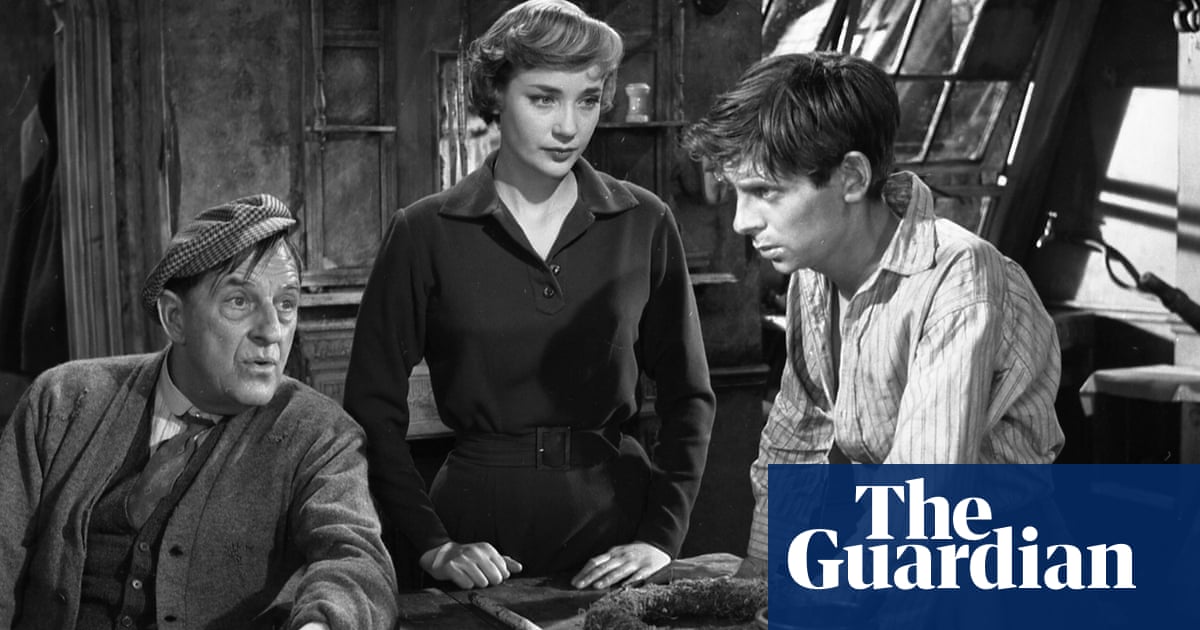 Comment j'ai menti pour obtenir le rôle : Melvyn Hayes sur ses débuts en tant que 'jeune homme en colère' - et It Ain't Half Hot Mum | Film 2 Comment j'ai menti pour obtenir le rôle : Melvyn Hayes sur ses débuts en tant que 'jeune homme en colère' - et It Ain't Half Hot Mum | Film - 1