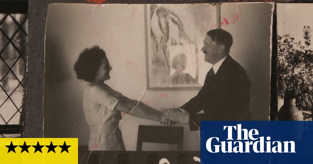 Critique de Riefenstahl - Analyse approfondie dévoile la réalisatrice préférée des nazis | Festival du film de Venise 2024 2 Critique de Riefenstahl - Analyse approfondie dévoile la réalisatrice préférée des nazis | Festival du film de Venise 2024 - 1