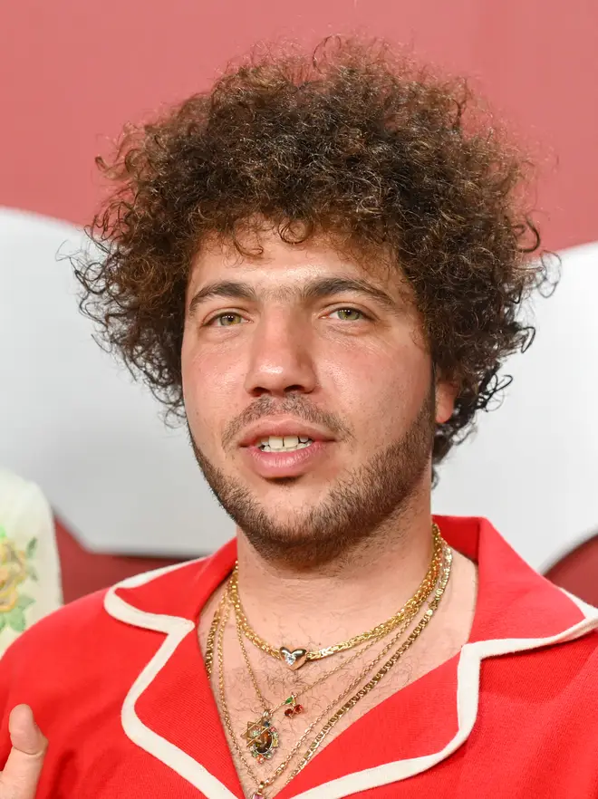 Chronologie des rencontres Selena Gomez et Benny Blanco - Comment ils se sont rencontrés et chaque étape depuis 14 Benny Blanco est un producteur de disques américain