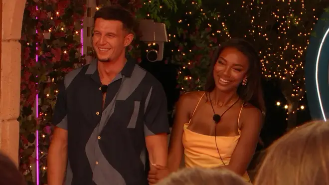 Quels couples de Love Island 2024 sont toujours ensemble ? 10 Love Island : Uma a décidé de partir quand Wil a été largué