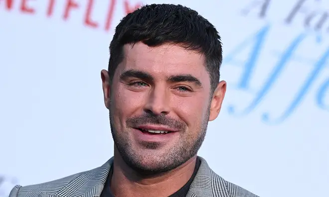 Qu'est-il arrivé à Zac Efron ? L'acteur brise le silence après avoir été hospitalisé 6 Zac Efron à la première de Family Affair en souriant