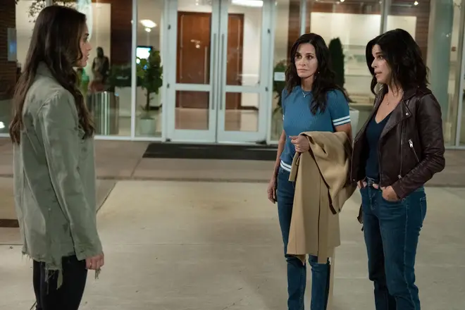 Melissa Barrera, Neve Campbell et Courteney Cox dans Scream 5