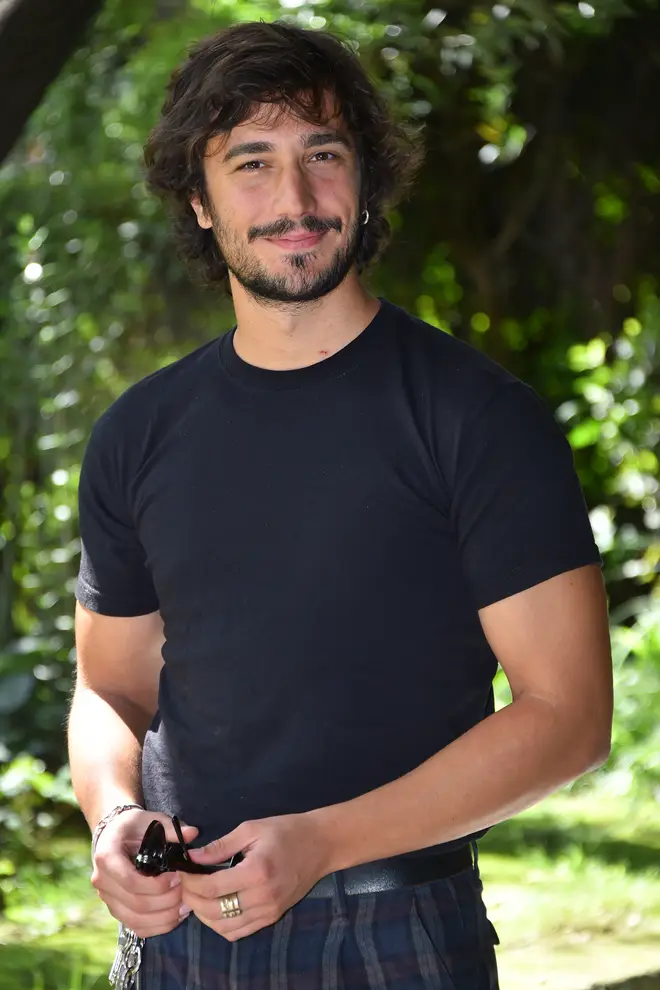 Y aura-t-il une Emily à Paris saison 5 ? 5 Eugenio Franceschini est le nouvel amour d'Emily In Paris