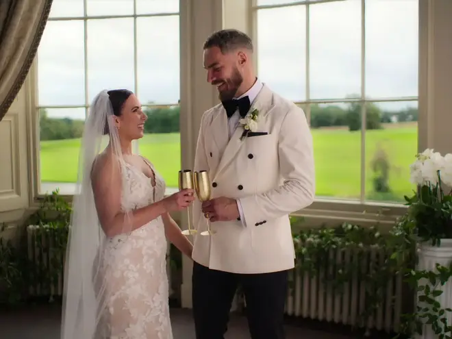 Steven et Sabrina sont-ils toujours ensemble de Love Is Blind UK 4 Sabrina et Steven se sont connectés à un niveau plus profond au début de la série