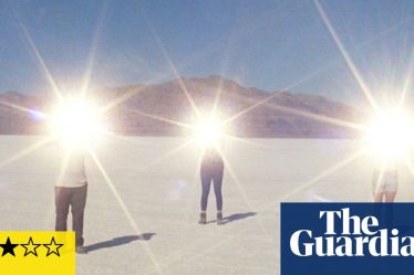 Critique de "Last Things" - Les pierres révèlent leurs souvenirs dans une vision poétique de la vie sur Terre | Film - 2