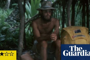 Critique de Point of Change: Comment les 'explorateurs du surf' ont ruiné un paradis de l'océan Indien | Film - 6