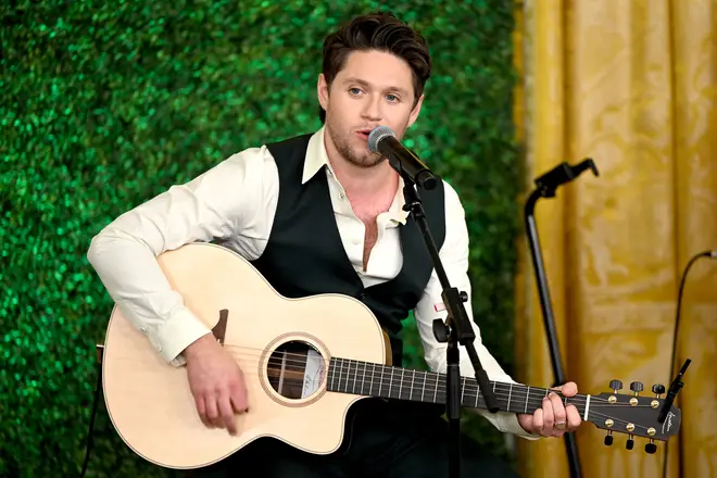 Niall Horan et sa petite amie Amelia Woolley : depuis combien de temps sortent-ils ensemble ? 4 Niall Horan sort avec Amelia depuis 2020