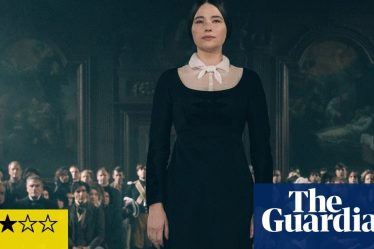 Critique de Veuve Clicquot - l'histoire d'une vigneronne de champagne racontée au cinéma | Film - 2