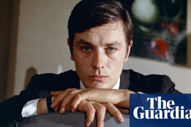 La vie en images d'Alain Delon - 2