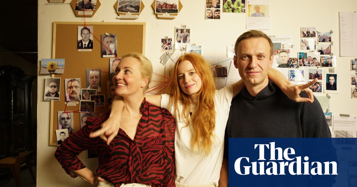 <br />
<br />
<h1>La réalisatrice Odessa Rae partage ses émotions sur l'échange de prisonniers historique d'aujourd'hui</h1><br />
<br />
<p>Au cours d'une interview exclusive, la réalisatrice renommée Odessa Rae s'est exprimée sur ses sentiments mitigés concernant l'échange massif de prisonniers qui a eu lieu aujourd'hui. Alors que la libération de nombreux détenus a été accueillie avec joie, elle a également évoqué le sentiment de tristesse qui l'accompagne.</p><br />
<br />
<h2>Points importants de l'article :</h2><br />
<ul><br /> <li>Réactions d'Odessa Rae sur l'échange massif de prisonniers</li><br /> <li>Joie pour les libérations, mais également tristesse</li><br /> <li>Interview exclusive avec la réalisatrice renommée</li><br />
</ul><br />
<br /> 2 <br />
<br />
<h1>La réalisatrice Odessa Rae partage ses émotions sur l'échange de prisonniers historique d'aujourd'hui</h1><br />
<br />
<p>Au cours d'une interview exclusive, la réalisatrice renommée Odessa Rae s'est exprimée sur ses sentiments mitigés concernant l'échange massif de prisonniers qui a eu lieu aujourd'hui. Alors que la libération de nombreux détenus a été accueillie avec joie, elle a également évoqué le sentiment de tristesse qui l'accompagne.</p><br />
<br />
<h2>Points importants de l'article :</h2><br />
<ul><br /> <li>Réactions d'Odessa Rae sur l'échange massif de prisonniers</li><br /> <li>Joie pour les libérations, mais également tristesse</li><br /> <li>Interview exclusive avec la réalisatrice renommée</li><br />
</ul><br />
<br /> - 1
