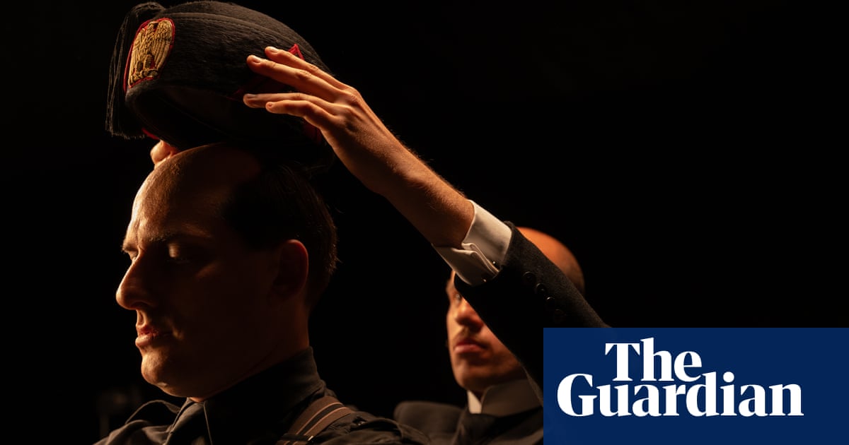 Joe Wright parle de sa biographie sur Mussolini : 'Je veux séduire le public' | Benito Mussolini 2 Joe Wright parle de sa biographie sur Mussolini : 'Je veux séduire le public' | Benito Mussolini - 1