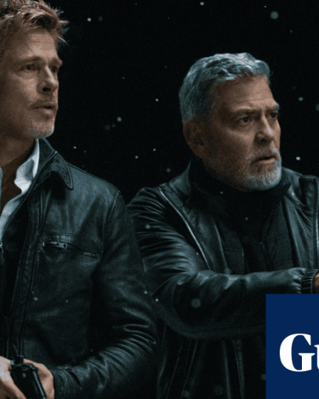 Critique de Wolf - Pitt et Clooney sont des solitaires partageant un emploi dans un thriller captivant | Film 17 Critique de Wolf - Pitt et Clooney sont des solitaires partageant un emploi dans un thriller captivant | Film - 16