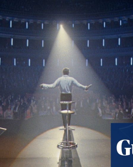 Critique de Better Man – Biopic déjanté de Robbie Williams qui fait mouche | Festival du film de Toronto 2024 17 Critique de Better Man – Biopic déjanté de Robbie Williams qui fait mouche | Festival du film de Toronto 2024 - 16