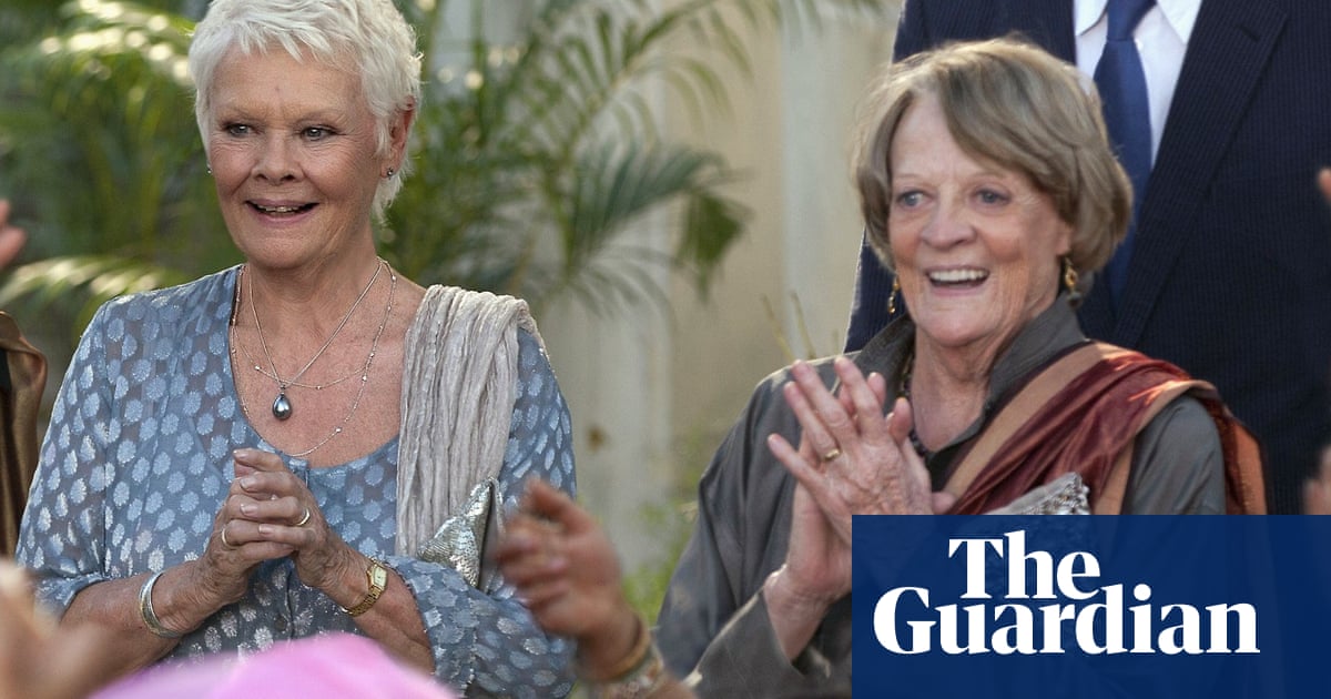 Souvenirs de Maggie Smith: Des baignades hilarantes en maillots de bain victoriens avec Judi | Maggie Smith 2 Souvenirs de Maggie Smith: Des baignades hilarantes en maillots de bain victoriens avec Judi | Maggie Smith - 1