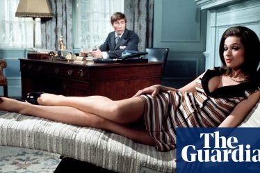 <br />
<br />
<h1>Les femmes dans les films Carry On : jouer des rôles de mégères, de féministes et de séductrices</h1><br />
<br />
<p>Les actrices des films Carry On ont récemment discuté de leurs expériences sur le tournage et des personnages qu'elles ont interprétés. Elles ont abordé des sujets tels que les stéréotypes de genre, le féminisme et les scènes comiques parfois controversées.</p><br />
<br />
<h2>Points importants de l'article :</h2><br />
<ul><br /> <li>Les actrices des films Carry On parlent de leurs rôles</li><br /> <li>Discussion sur les stéréotypes de genre et le féminisme</li><br /> <li>Les scènes comiques controversées</li><br />
</ul><br />
<br /> - 4