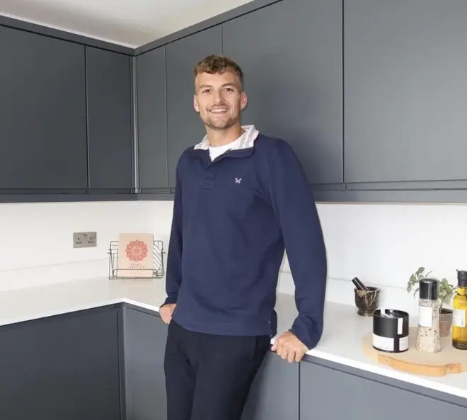 Tous les insulaires qui ont repris un emploi régulier après Love Island 4 Hugo Hammond et a décroché un emploi « normal »