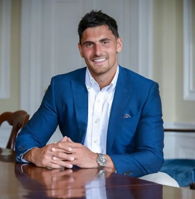 Tous les insulaires qui ont repris un emploi régulier après Love Island 10 Jay Younger revient au bureau juste après la finale de Love Island
