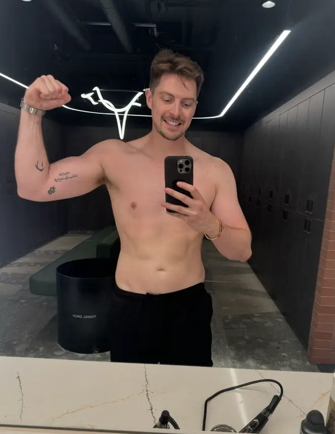 Tous les insulaires qui ont repris un emploi régulier après Love Island 12 Le Dr Alex a également subi une transformation corporelle qu'il a documentée sur ses réseaux sociaux.