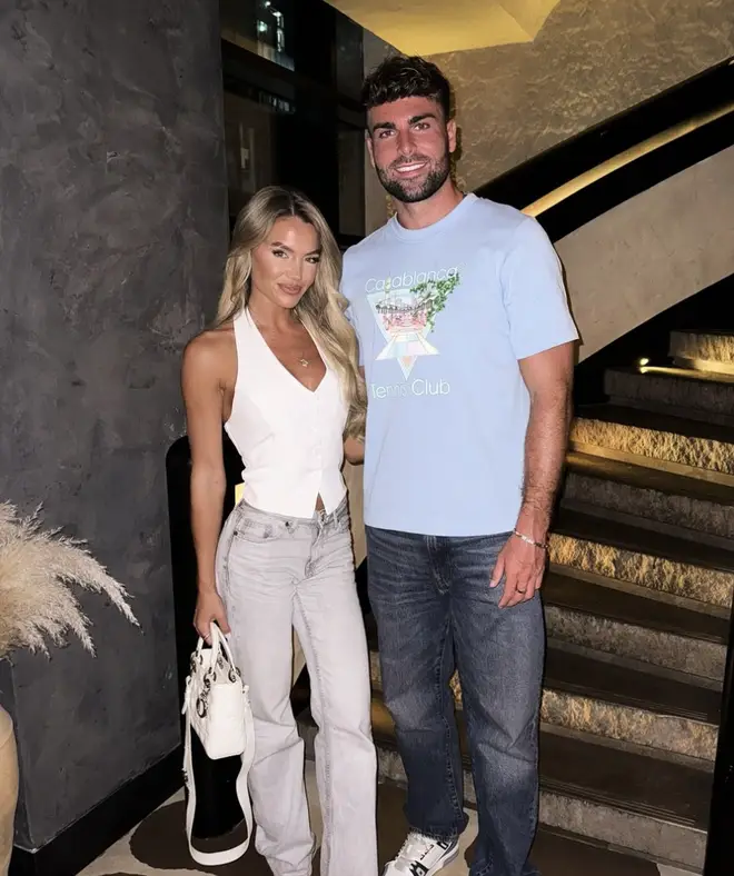 Les gagnants de Love Island, Molly Smith et Tom Clare, suscitent des rumeurs de fiançailles 5 Molly et Tom se sont rencontrés sur Love Island All Stars