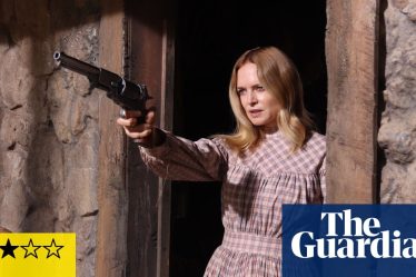 Critique de Place of Bones : Heather Graham affronte des méchants dans un western audacieux et abordable | Film - 4