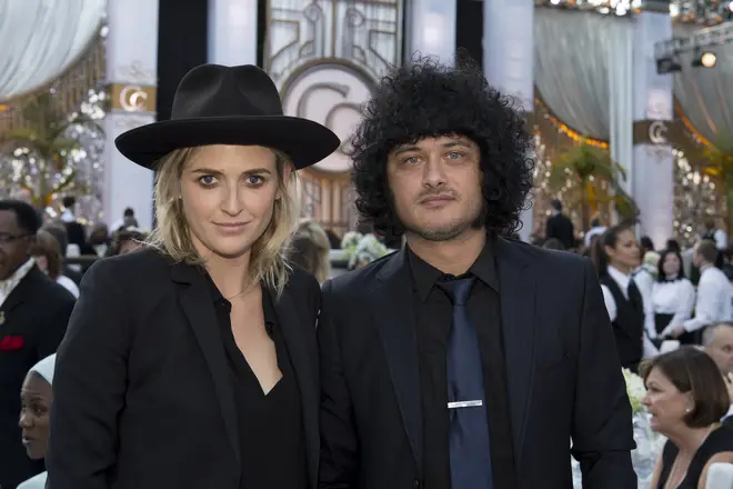 Le fils de Chester Bennington critique Linkin Park pour avoir remplacé son défunt père par Emily... 4 Emily Armstrong et Cedric Bixler-Zavala au gala du 44e anniversaire du Centre des célébrités de l'Église de Scientologie