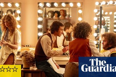 Critique du samedi soir - une histoire ennuyeuse sur les débuts ratés de SNL | Festival du film de Toronto 2024 - 4