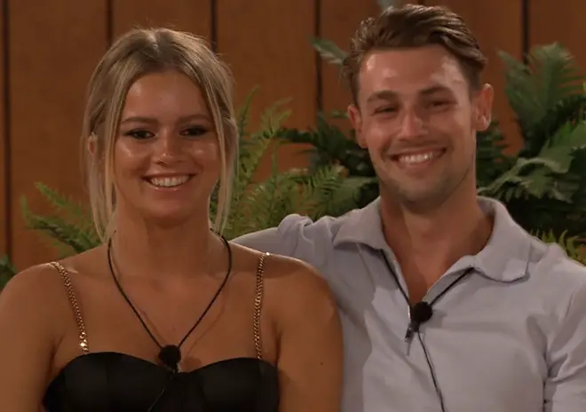 Quand Tasha Ghouri et Andrew Le Page étaient-ils sur « Love Island » ? Dans leur histoire d'amour 6 Andrew et Tasha n’ont cessé de se renforcer depuis leur rencontre sur Love Island