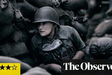 Kate Winslet brille en tant que photographe de guerre Lee Miller | Critique du film - 4