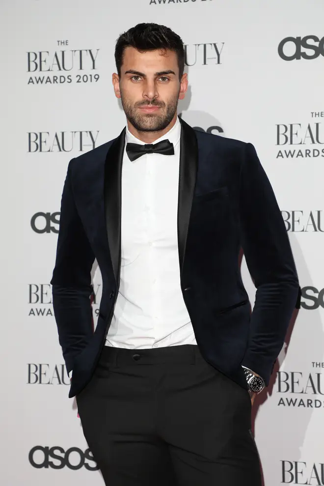 Adam Collard de Love Island annonce ses fiançailles avec la présentatrice sportive Laura Woods 4 Adam Collard est apparu initialement dans la 4ème série de Love Island UK