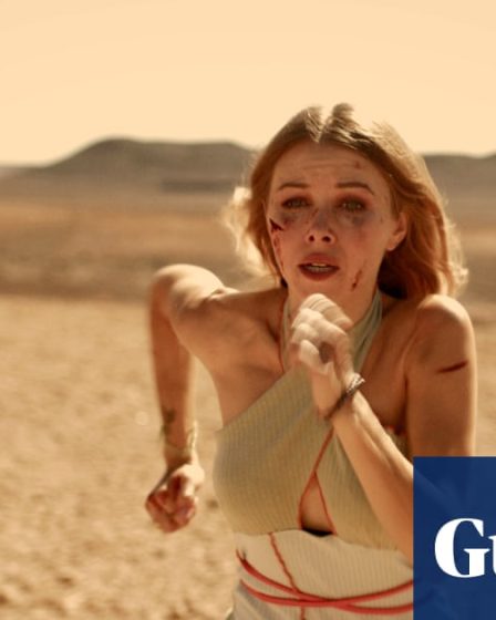 Critique film : Les blondes s'amusent moins dans ce film d'horreur rétro | Escape - 7